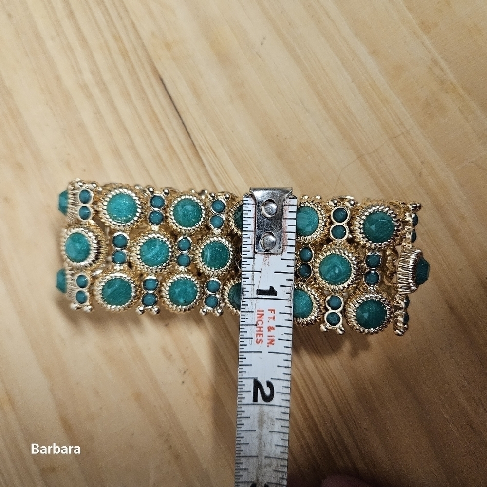 Banana Republic Emerald Beaded Stretch Bracelet - Picture 4 of 6